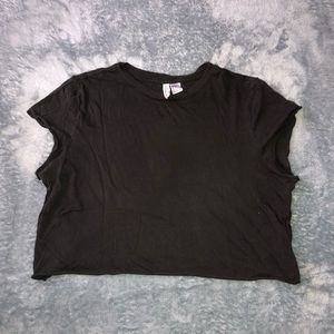 black crop top